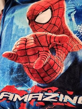 Marvel Blue & Red Spider-Man 2 "Amazing" Plush Throw Blanket 60x80"